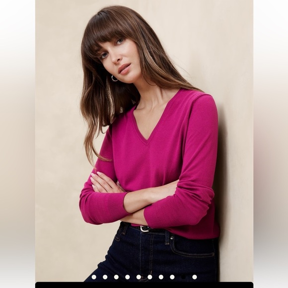 Banana Republic burgundy, Forever V-neck sweater sz L - Picture 5 of 6